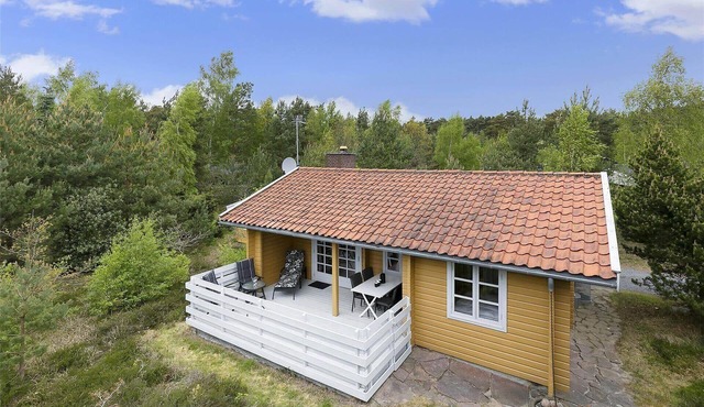 1576 Aakirkeby - Lyngvejen 33