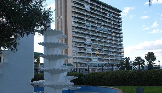 15th Floor Luxury Apartment