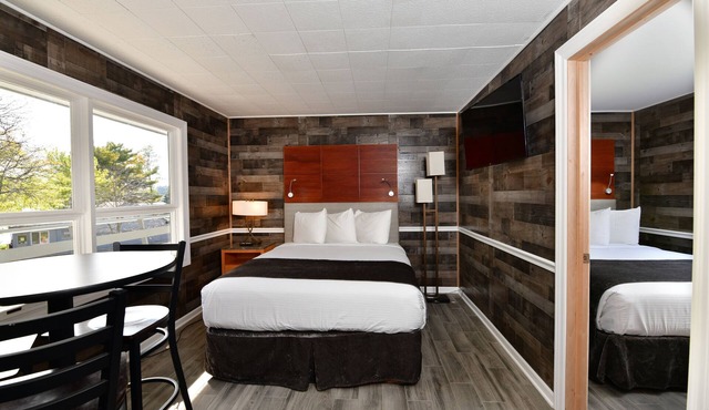 #16-17 Completely Redone Studio w/kitchen