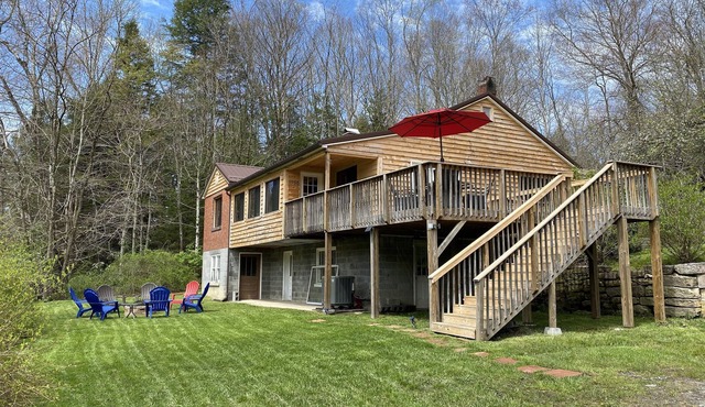 16 acre retreat with large fishing pond and a butterfly meadow