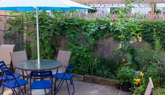 16 Beds: Groups, Wedding, Grads, Gathering Space!