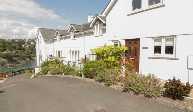 16 BOLT HEAD, family friendly, country holiday cottage in Salcombe