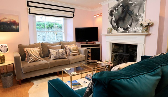 16 COURTENAY STREET, family friendly, with a garden in Salcombe