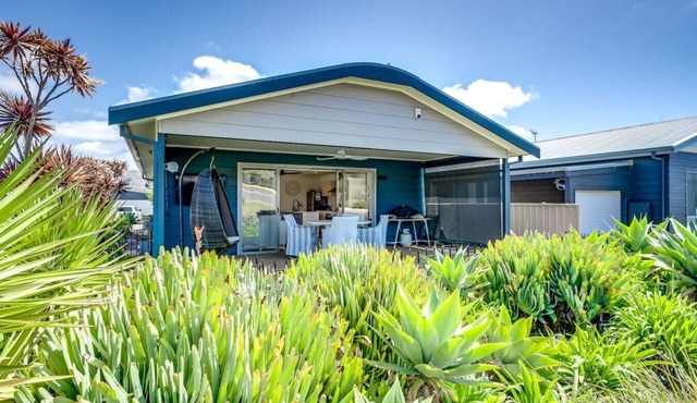 16 Ghania Court Chiton