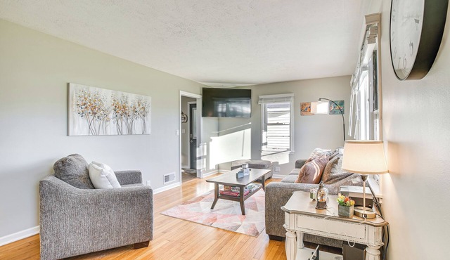 16 Mi to Buckeye Lake: Family-Friendly Newark Home