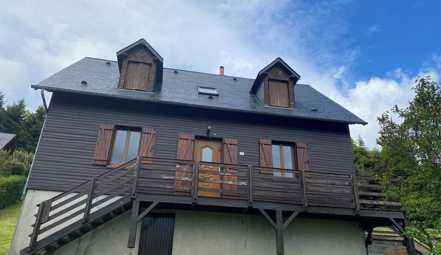 16-person chalet with fireplace and 5 bedrooms