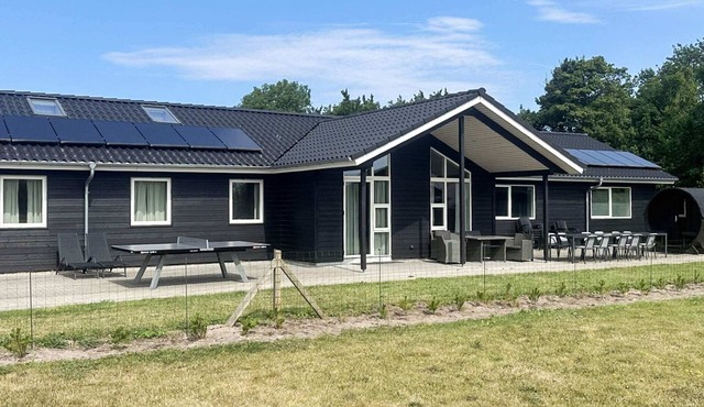 16 person holiday home in Rømø