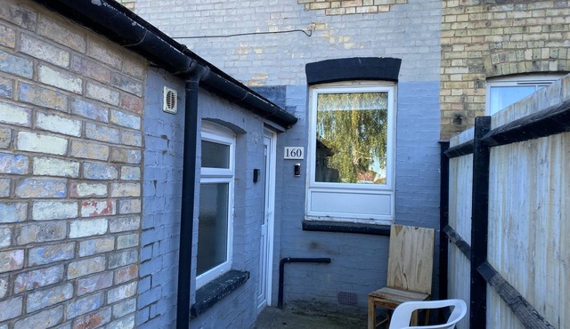 160 EXNING ROAD, pet friendly, with open fire in Newmarket