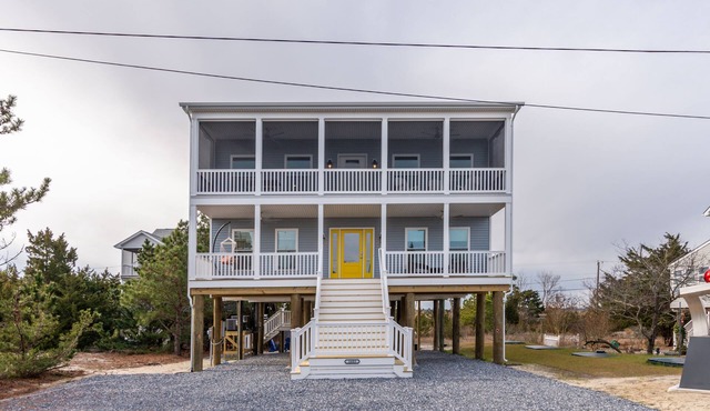 1603 Pintail Lane - Welcome to Candy Beach House!