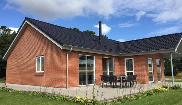 164 m2 Lovely holiday house with beautiful view over the Limfjord.