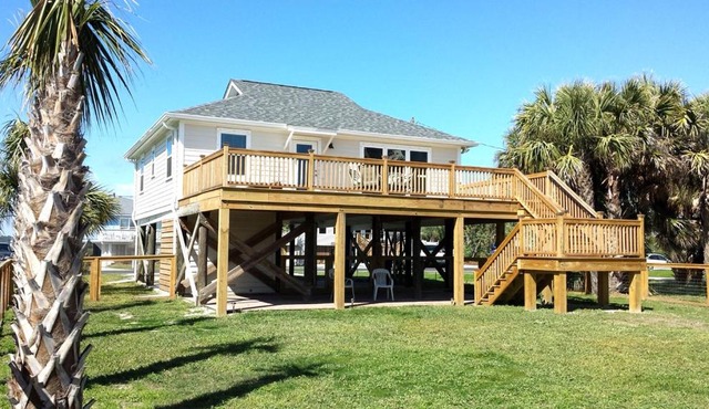 1661 E Ashley - Ocean Cabin