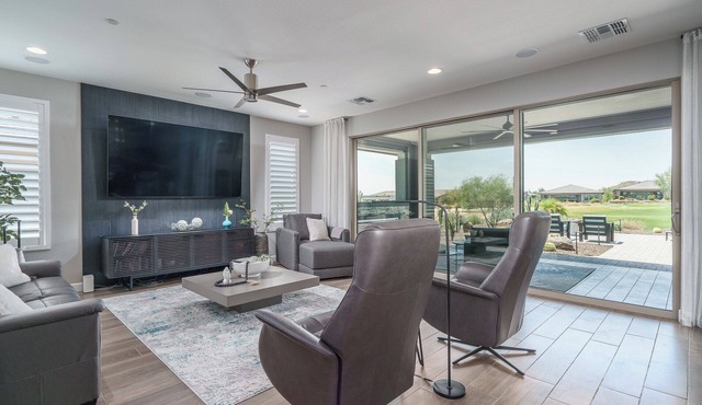 16th Hole Retreat- Community Amenities-Sleeps 4