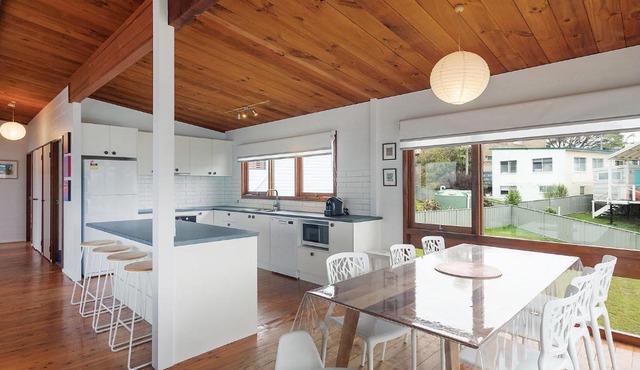 17 Dulling Street Beach House