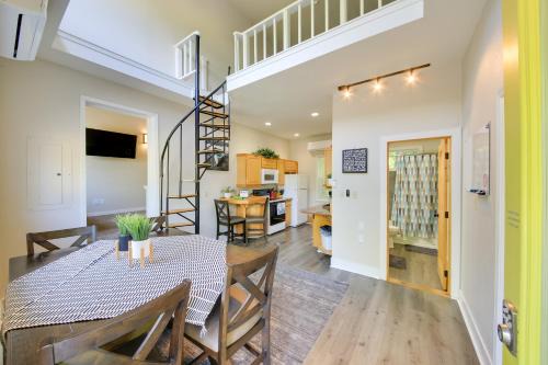 17 Mi to Schweitzer Mtn All-Season Retreat!