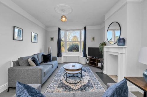 17 OutRisbygate St - 3 bedroom house that sleeps 6 with one private parking space