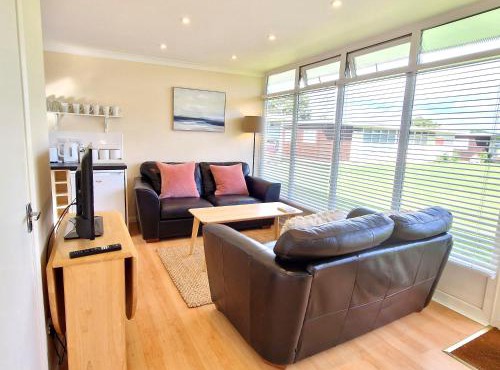 170 Broadside Holiday Chalet near Broads & Beaches