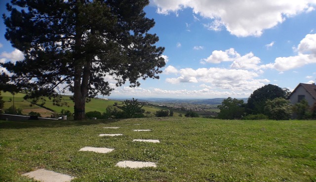 170 m² between Lyon and St Etienne