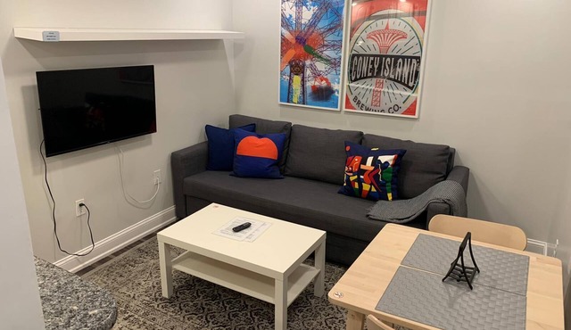 1703 5C · Artistic 1bed Apt/20 min to NYC-Parking Avail.