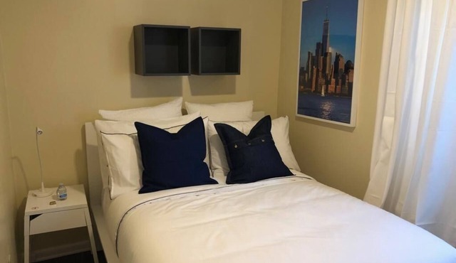 1703 5G · Blue Gem 2bed Apt-20 min to NYC/Parking Avail.