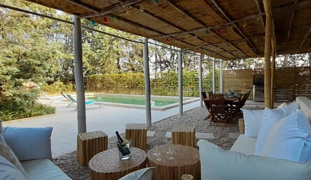 170m² farmhouse with swimming pool for ideal vacations 30km from Avignon (Gard-30)