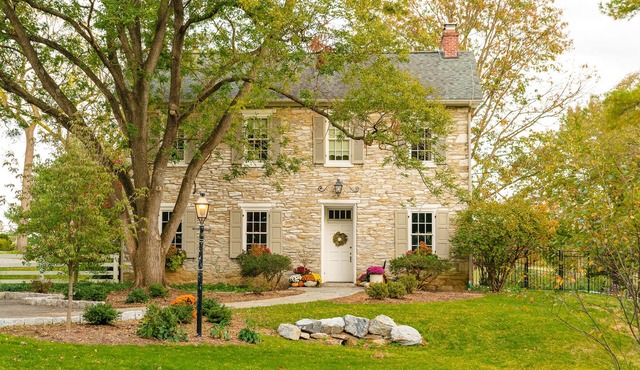 1732 Restored Historic Farmhouse