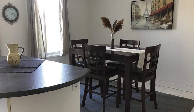 #175 Large 1 bedroom, Cozy and Bright Apartment