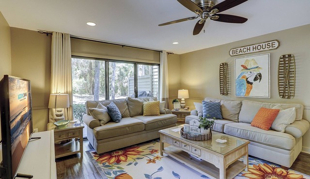 178 Greens- Short Walk to the Pool and Beach!