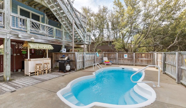1789 - The Lilly Pad, Pool, Hot Tub, Tiki Bar.Bring Fido Too!