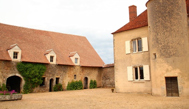 17th century manor house for 8-10 persons