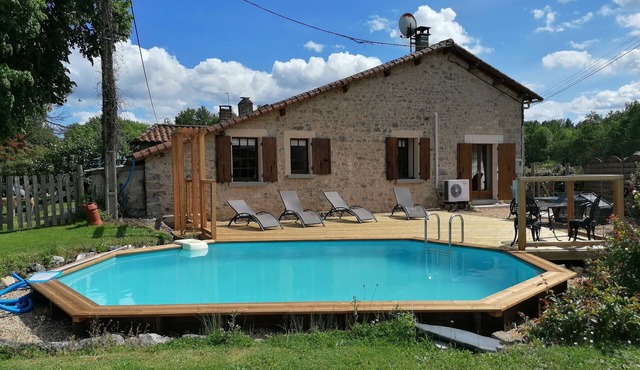 17th century renovated stone built farm house with private pool and garden