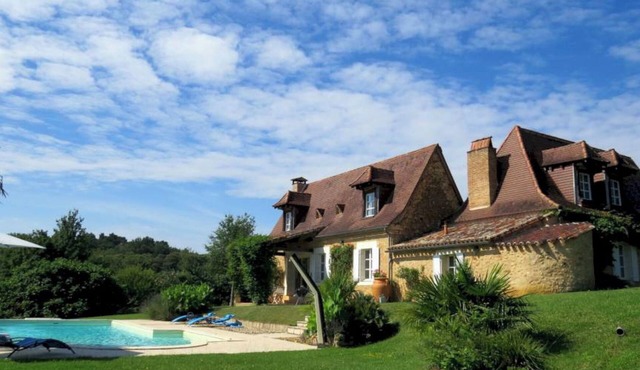 17th Century Stone House
