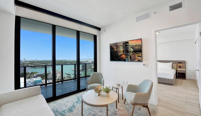 17th Floor Getaway | Ocean-View 1BR at 72 Park