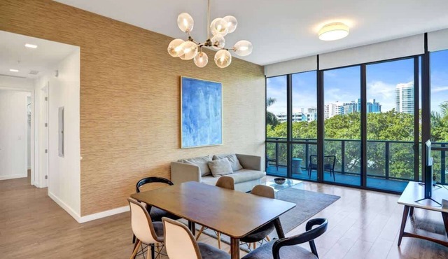 17WEST Spacious 3BR Apartment with Balcony 401