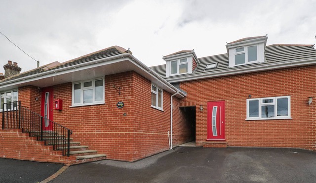 18 JUBILEE ROAD, pet friendly, with a garden in Fordingbridge