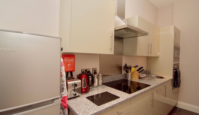 18 Luxury serviced apartments centrally located in quaint Harrogate spa town