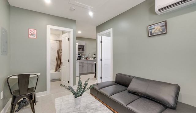 18 Mi to DC: Upscale Apartment in Fort Washington!