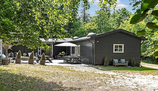 18 person holiday home in Frederiksværk-By Traum