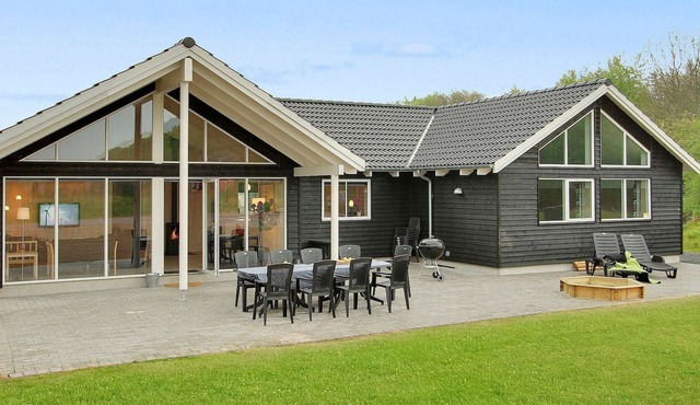 18 person holiday home in Tranekær