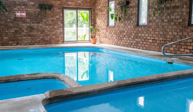 18 units for 10-70 people:18 baths. Indoor POOL/pickleball/volleyball/playground