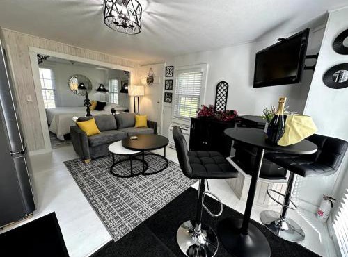 18 Vine Inn & Carriage House