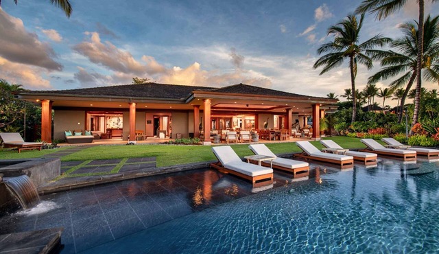 180-degree Ocean, Fairway, & Maui Views | Hualalai Resort | Incl Chef Experience