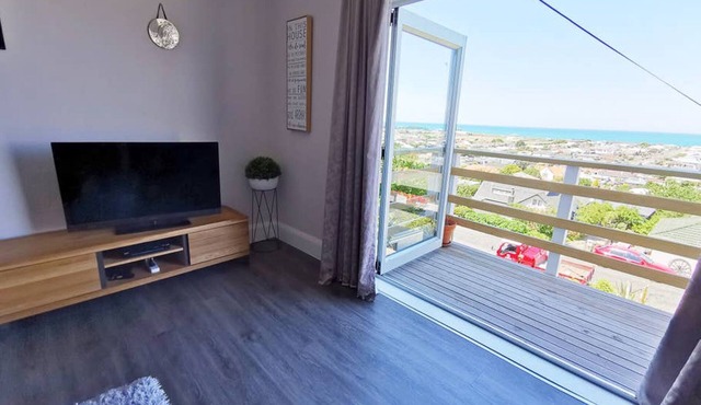 180 degrees sea view