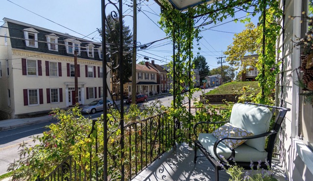 1800’s 4Br WalkableWestminster between Balt&Gettysburg: