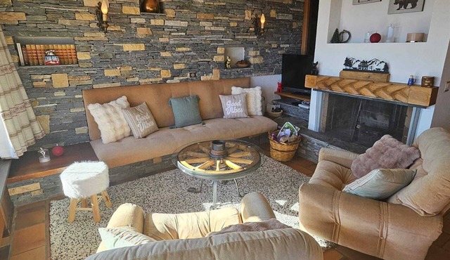 180° view - At the foot of the slopes - Typical and alpine