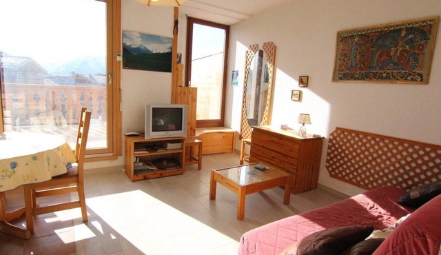 180m from ski slopes, 1st floor, balcony, tv, ski locker, 23m², Alpe d'Huez