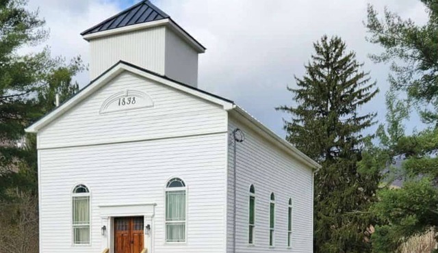 1838-Beautiful Historic Church steps from the Rail Trail & Colton Point