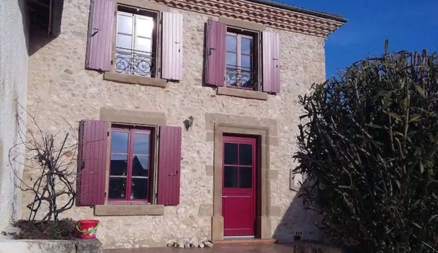 1850 Traditional Stone House with secured pool