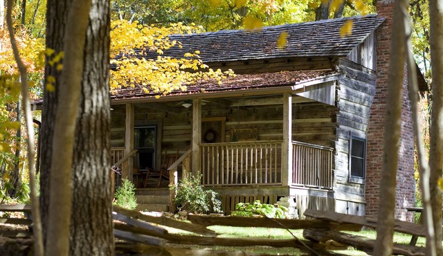 1860 Era Original Log Cabin In Beautiful East Tennessee - Foust Cabin