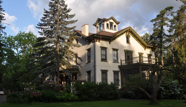 1867 6 bedroom Italianate on 23 acres