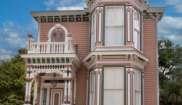 1876 Charming Victorian Home in Savannah's Famed Historic District